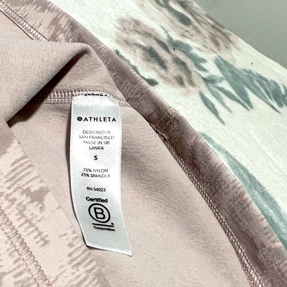 Athleta tank - Picture 4 of 5